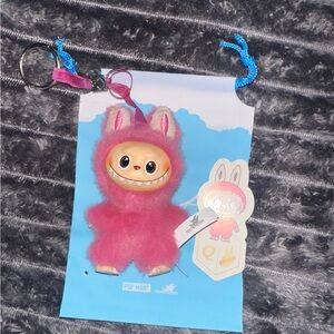 Pin For Love Keychain LETTER Q